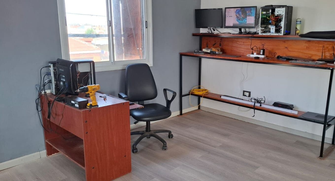 Banco de trabajo del taller de Kiwitech